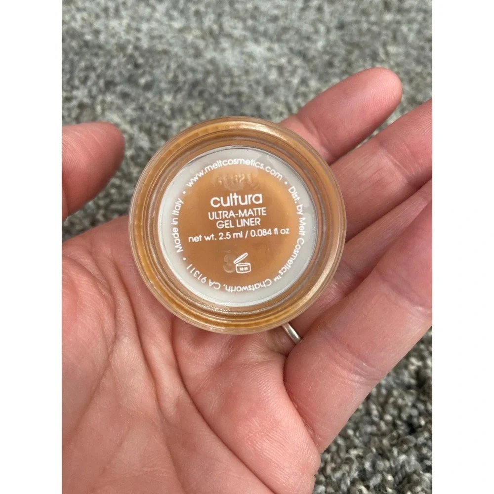 Melt Cosmetics ultra matte gel liner Cultura Eye Liner‎